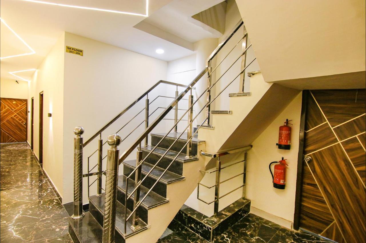 Fabhotel Palm Plaza Zirakpur Eksteriør bilde